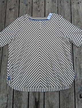 L.L. Bean Navy and Cream Chevron-Stripe Short Sleeve Top 3X NWT